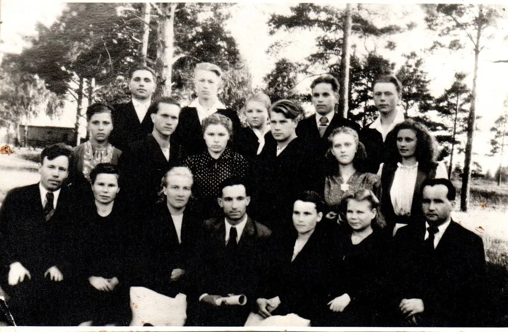 Выпуск Яммской средней школы 1950 г.