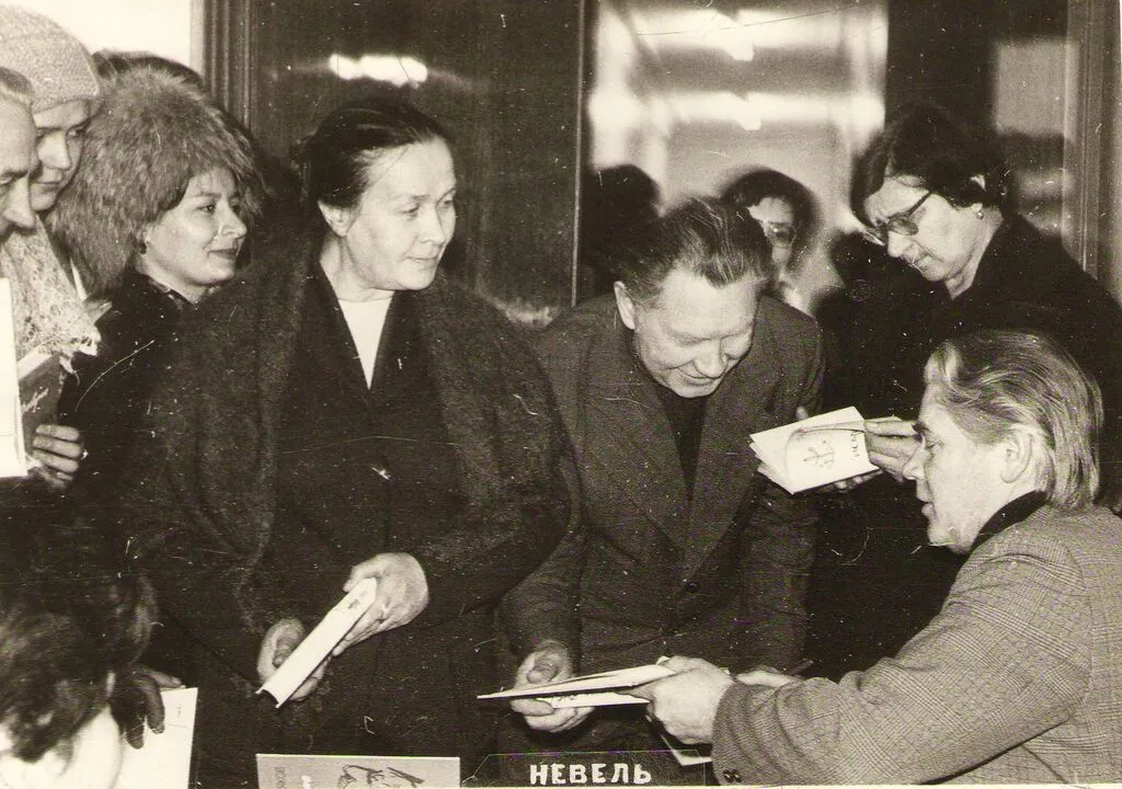 Л.И. Маляков на встрече с читателями в г. Невеле. 1979 г.